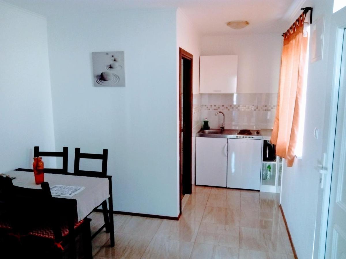 Apartments Karoma Mlini Exterior foto