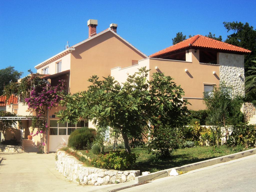 Apartments Karoma Mlini Exterior foto